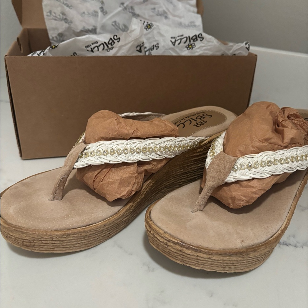 Sbicca Women's White Wedge Sandals - size 9